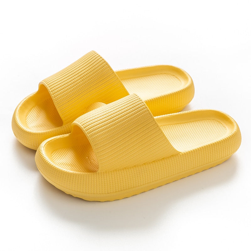 Cloud Slides | Dé slippers voor deze zomer!