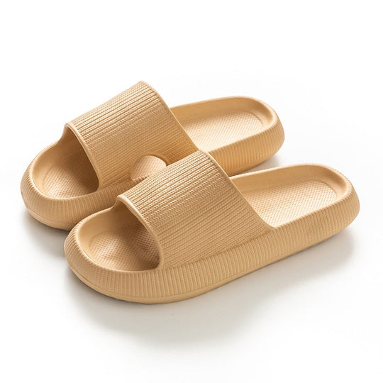 Cloud Slides | Dé slippers voor deze zomer!