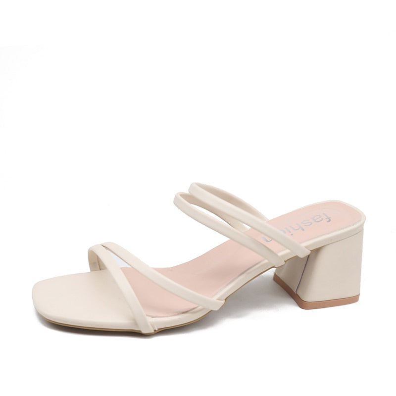 Ina - Sandalen met lage hakken